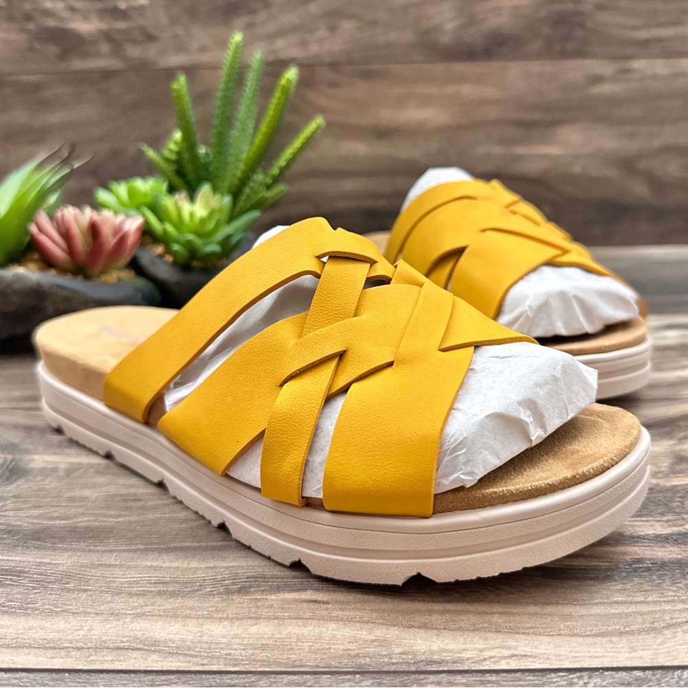 NIB Easy Spirit WIDE Star 3 Woven Strappy Comfort Slide Footbed Sandal Yellow - Picture 4 of 14